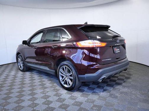 Burgundy Velvet Metallic Tinted Clearcoat 2024 Ford Edge Titanium