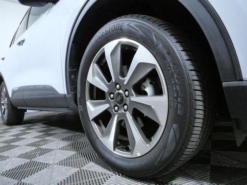 Silver Metallic 2025 Ford Escape Platinum