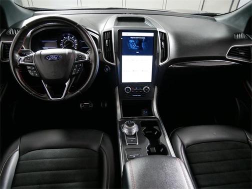 2022 Ford Edge ST Line