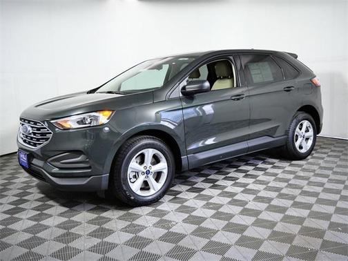 2022 Ford Edge SE