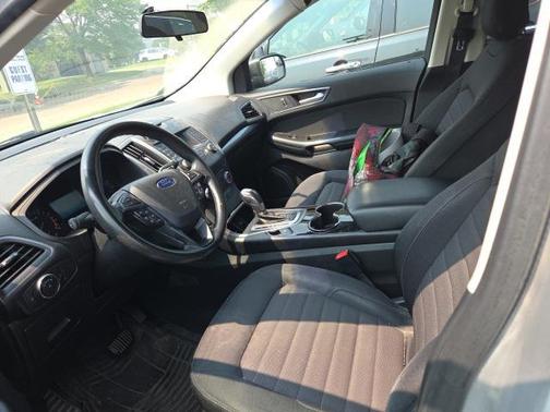 2017 Ford Edge SE