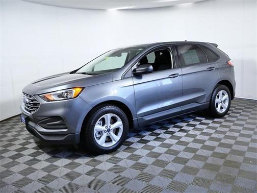 2022 Ford Edge SE