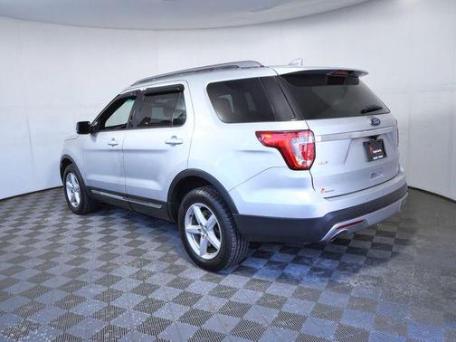 Ingot Silver 2017 Ford Explorer XLT