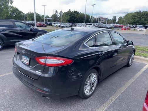 2015 Ford Fusion SE