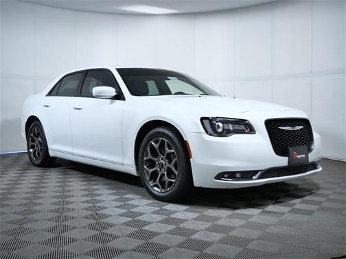 2016 Chrysler 300 S