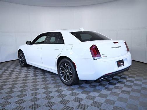 2016 Chrysler 300 S