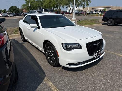 2016 Chrysler 300 S
