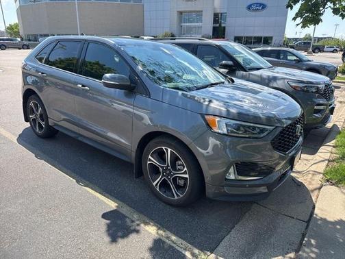 2022 Ford Edge ST