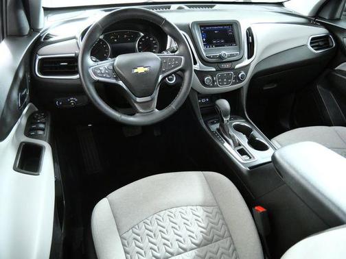 Sterling Gray Metallic 2024 Chevrolet Equinox 1LT