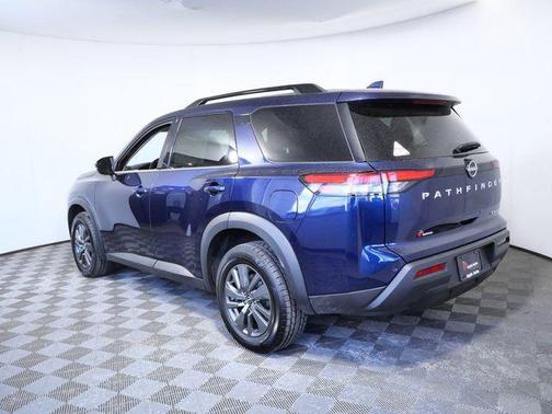 Deep Ocean Blue 2024 Nissan Pathfinder SV