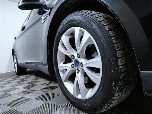 2010 Ford Taurus SEL