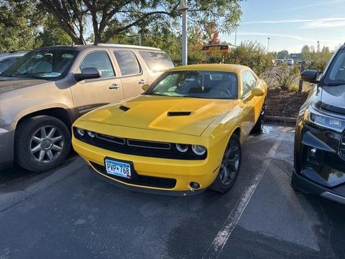 2017 Dodge Challenger SXT