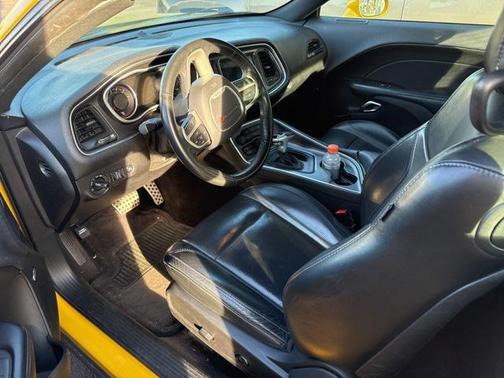 2017 Dodge Challenger SXT