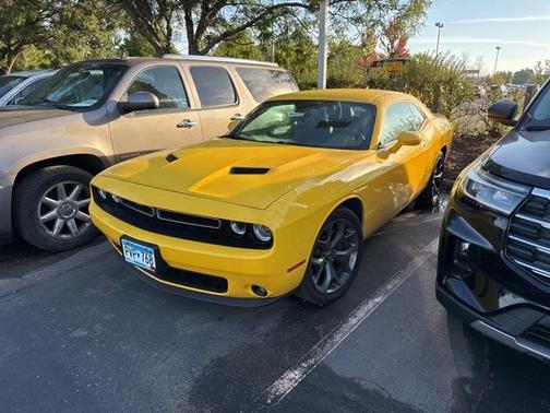 2017 Dodge Challenger SXT