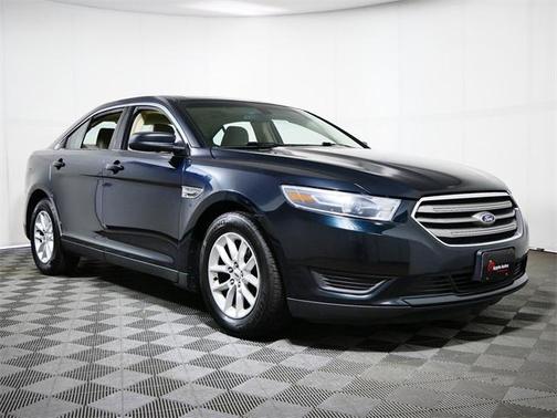 2015 Ford Taurus SE