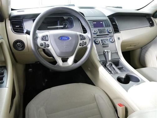 2015 Ford Taurus SE