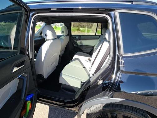 2021 Volkswagen Tiguan 2.0T SE R-Line Black 4MOTION
