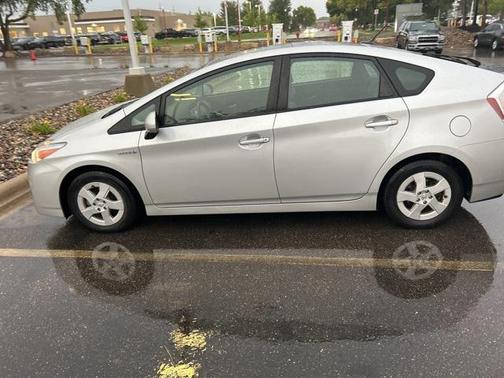2010 Toyota Prius III
