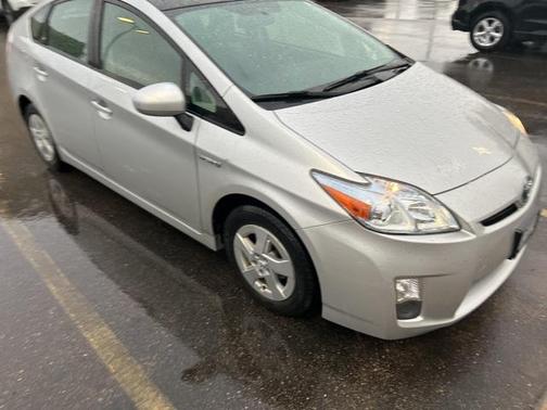 2010 Toyota Prius III