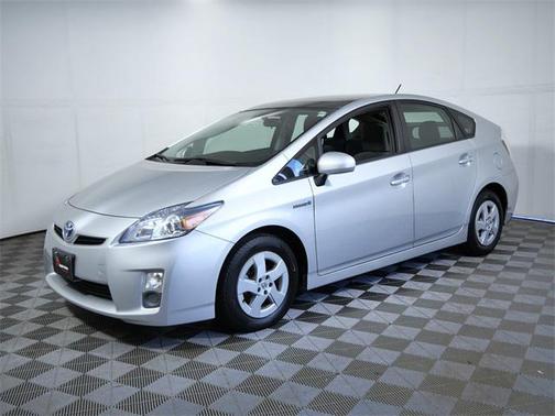 2010 Toyota Prius III