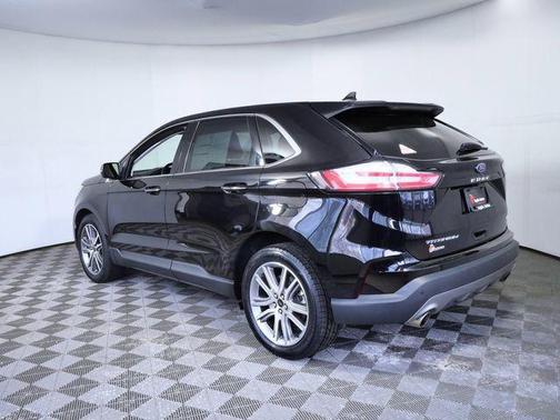 Black Metallic 2023 Ford Edge Titanium