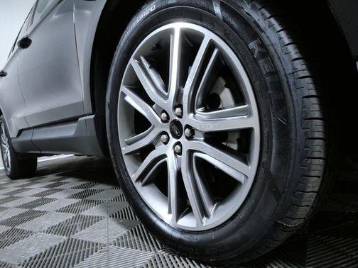 Black Metallic 2023 Ford Edge Titanium