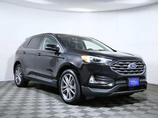 Black Metallic 2023 Ford Edge Titanium