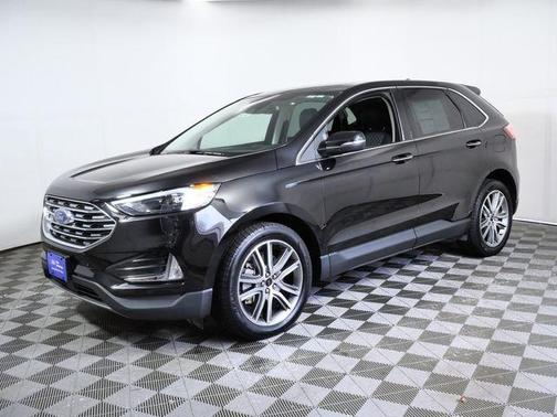 Black Metallic 2023 Ford Edge Titanium
