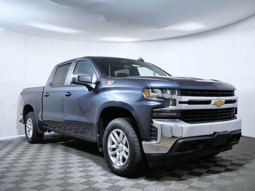 Shadow Gray Metallic 2020 Chevrolet Silverado 1500 LT