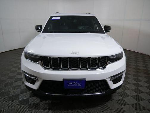 Bright White Clearcoat 2024 Jeep Grand Cherokee Limited
