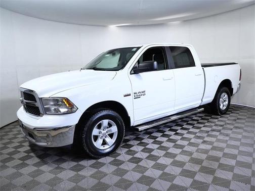 2019 RAM 1500 SLT