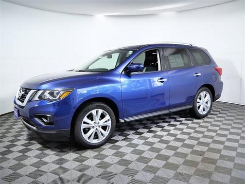 2019 Nissan Pathfinder SL