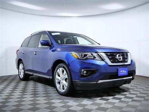 2019 Nissan Pathfinder SL