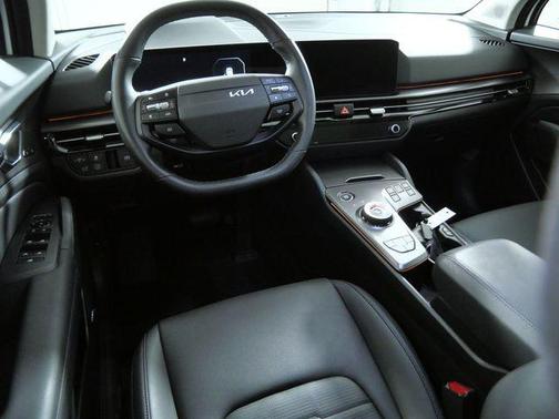 Snow White Pearl 2026 Kia Sportage Hybrid SX-Prestige