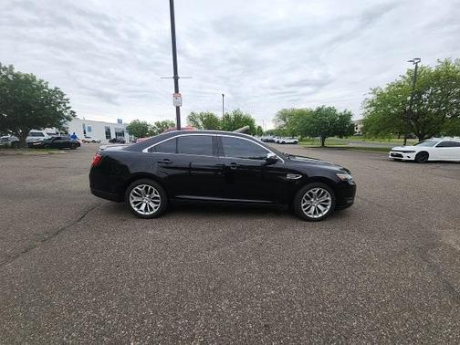 2018 Ford Taurus Limited