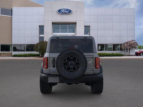Gray 2026 Ford Bronco Badlands