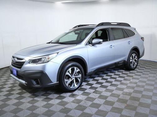 Ice Silver Metallic 2022 Subaru Outback Limited