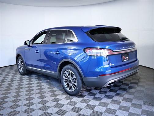 2020 Lincoln Nautilus Standard