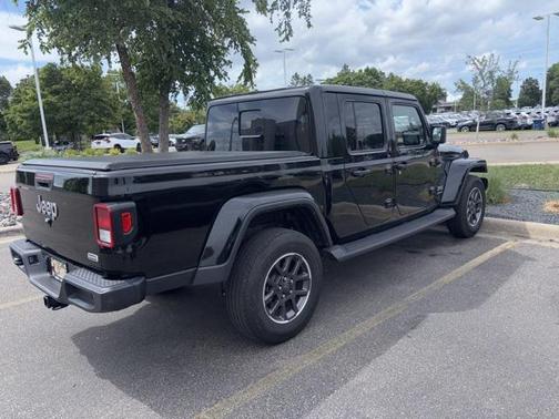 2022 Jeep Gladiator Overland