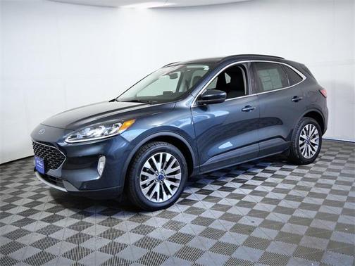 2022 Ford Escape Titanium