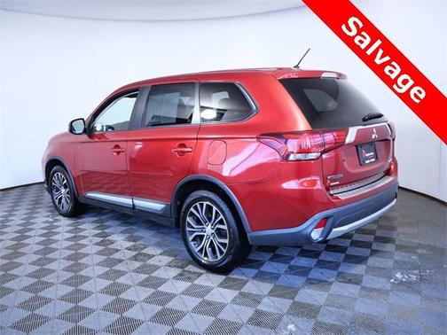 2016 Mitsubishi Outlander SE