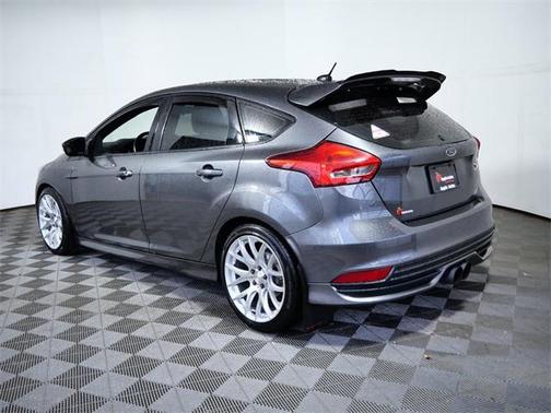 2017 Ford Focus ST