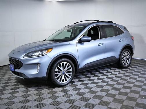 2022 Ford Escape Titanium