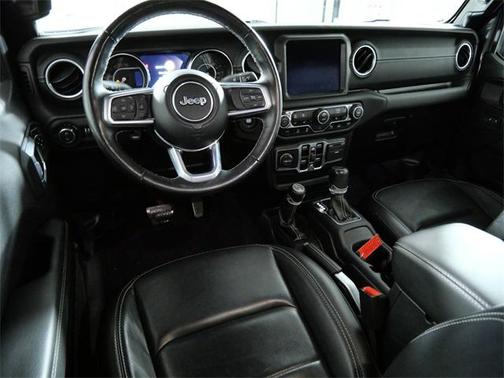 2021 Jeep Gladiator Overland