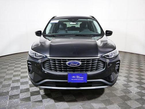 AGATE BLACK METALLIC 2025 Ford Escape Platinum