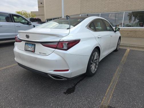 2022 Lexus ES 350 Ultra Luxury