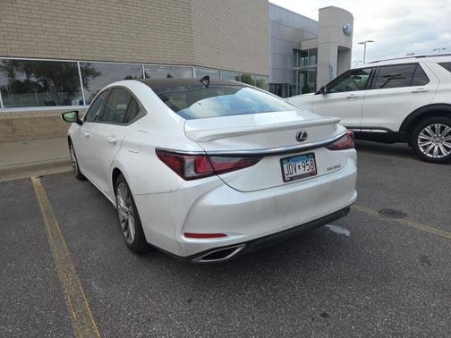 2022 Lexus ES 350 Ultra Luxury