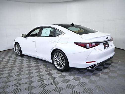 2022 Lexus ES 350 Ultra Luxury