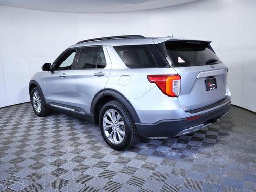 Silver Metallic 2020 Ford Explorer XLT