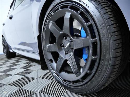 2017 Ford Focus RS Base